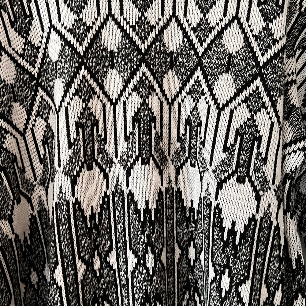 Expressions Vintage Abstract Pattern Sweater - image 2